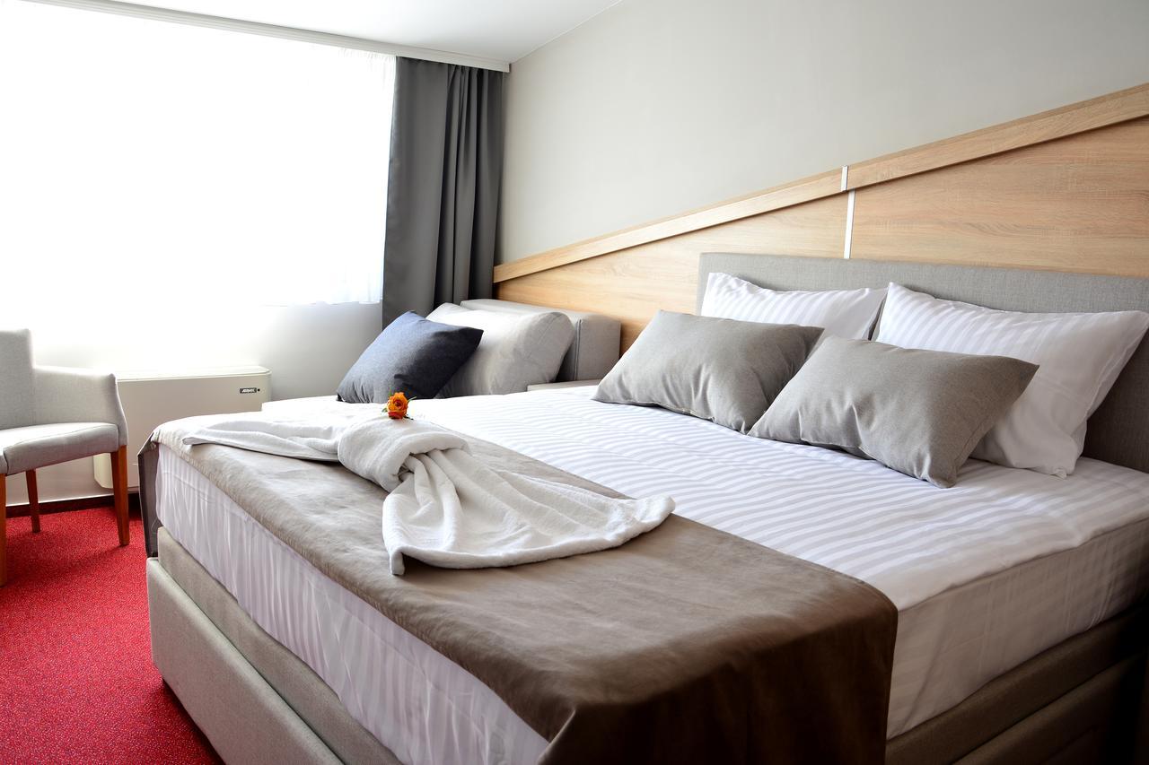 Hotel Dolenjc Novo Mesto Zewnętrze zdjęcie