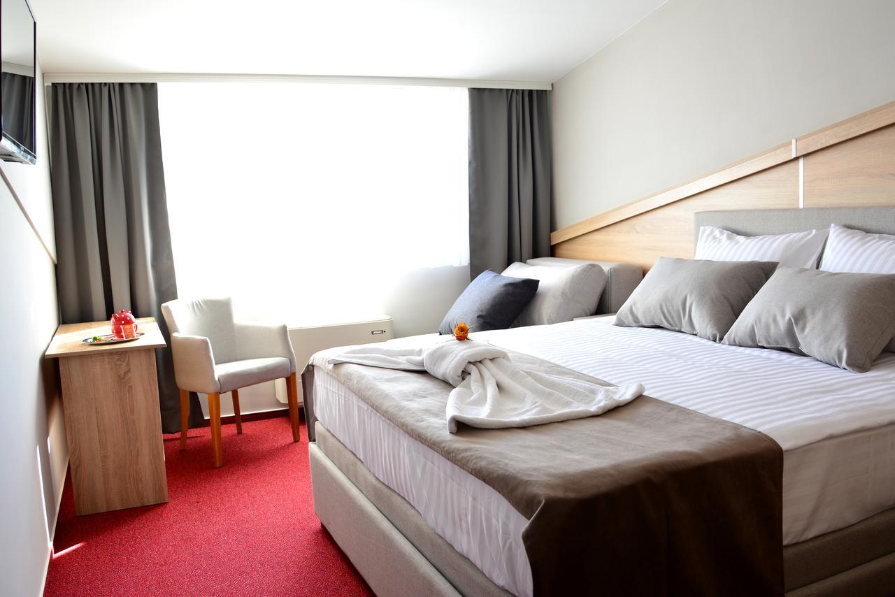 Hotel Dolenjc Novo Mesto Zewnętrze zdjęcie
